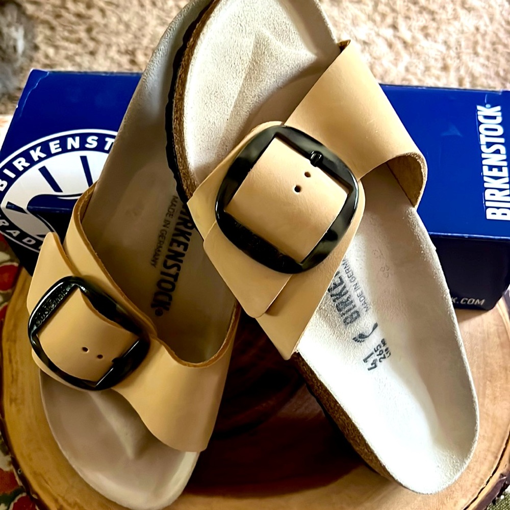 Birkenstock Madrid Big Buckle almond color